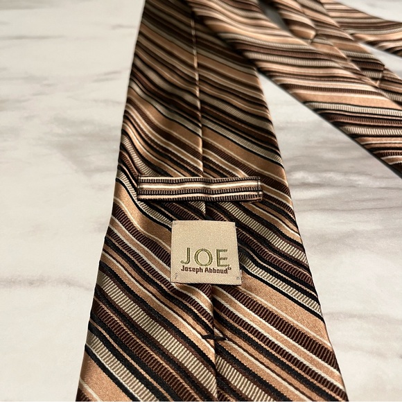 JOE Joseph Abboud 100% Silk Striped Woven Tie - Picture 4 of 5